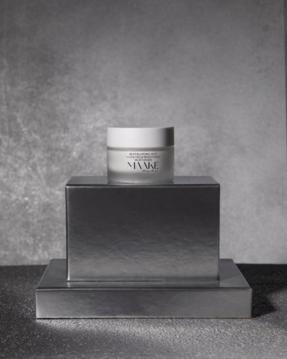 4XHyaluronic Acid Hydrating &amp; Brightening Moisturizer